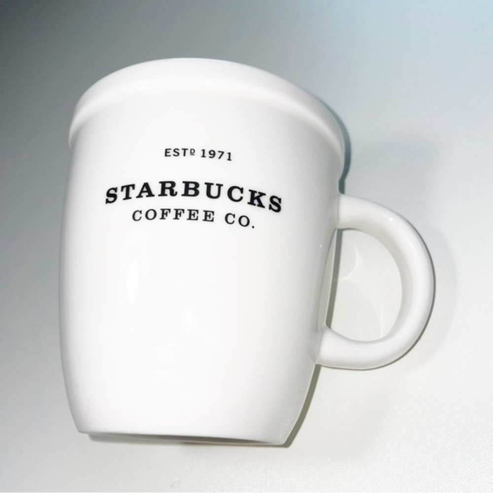 Vintage 2001 Starbucks White Classic Mug